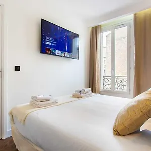  Apartment Chic And Cozy In The Heart Of France